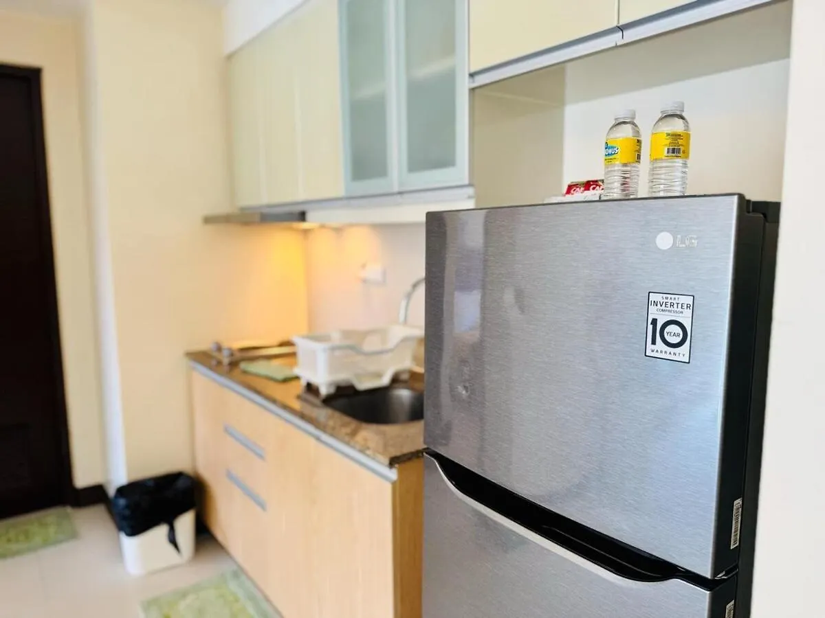 Apartment Cozy Viceroy 1Br, Walk To Venice Mall Manila Philippines