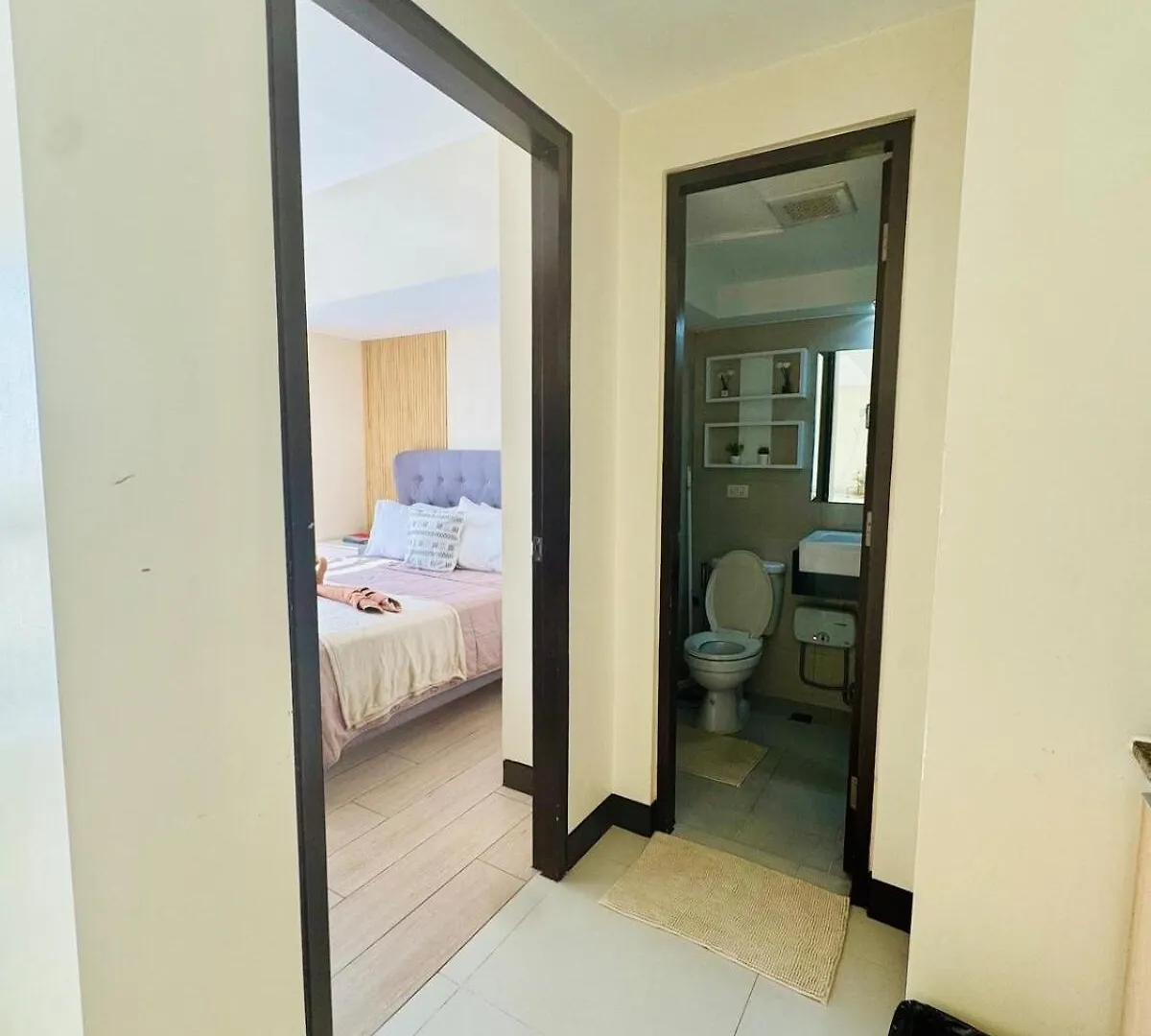 Apartment Cozy Viceroy 1Br, Walk To Venice Mall Manila